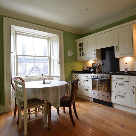 Royal Mile Elegance - Space & Luxury Apartment Edinburgh Exterior photo